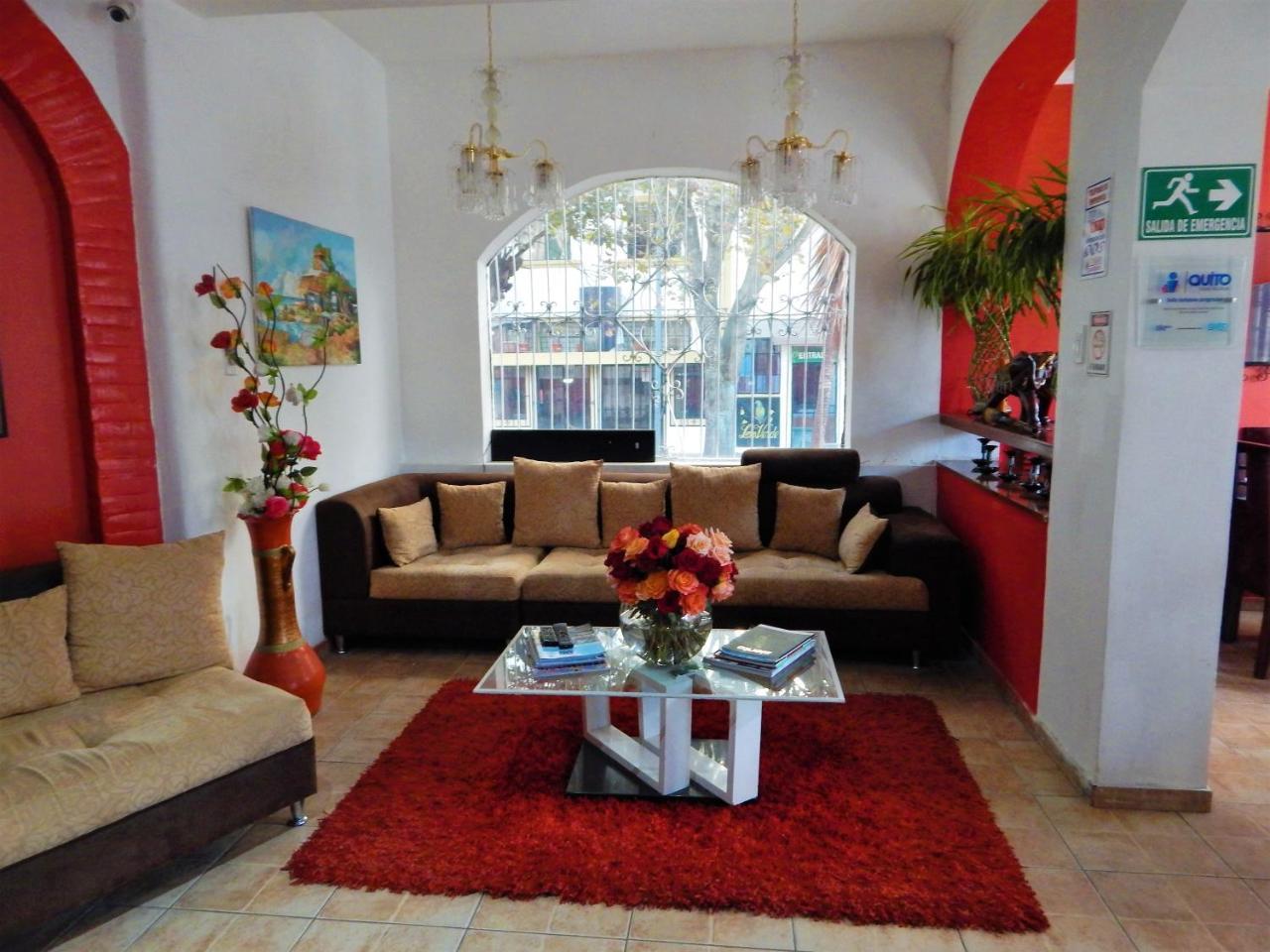 Hostal Imperial Quito Exterior photo